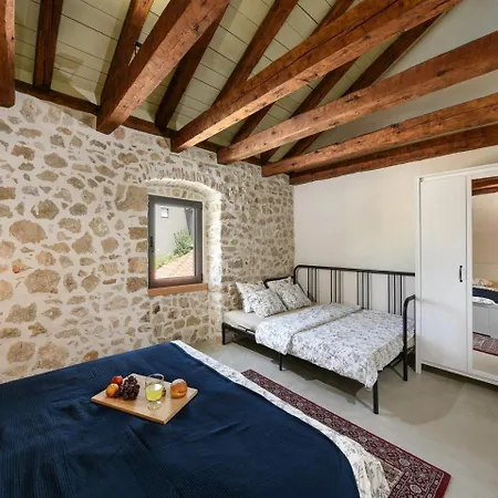 Villa Dalmatian Stone With Heated Pool, *